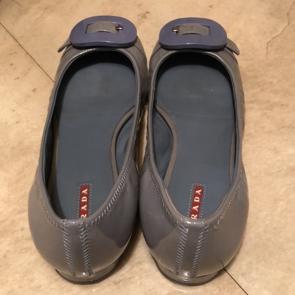 Prada gray patent flats with lavender buckle. Size 39 1/2 - Picture 3 of 8